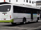 O mesmo carro em vista oposta, mostrando a porta estreita posicionada no meio do salão, absurda localização admitida pelos órgãos gestores fluminenses (foto: Saulo Cruz Scopolni / galeriabsg).