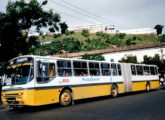 Volvo B58 articulado na frota da Praia Grande Transportes, de Salvador (BA) (foto: Rafael Fernandes de Avellar / onibusbrasil).