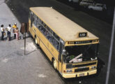 Utilizando o mesmo chassi OF-1113, este carro pertenceu à também carioca Columbia Auto Ônibus (foto: Donald Hudson / onibusbrasil). 