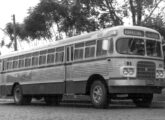 Hennemann em chassi FNM da Sociedade de Ônibus Gigante - Sogil, de Gravataí (RS), - um dos primeiros exemplares com bandeiras sobre as janelas laterais (fonte: portal clubedoonibusantigo).