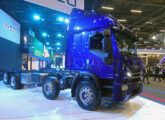 Iveco Tector 31-320 8x2, exposto na Fenatran 2024 (foto: LEXICAR).