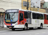 Torino com portas dos dois lados em chassi Volvo B270F fornecido em 2016 para a Suzantur, de Suzano (SP), aqui operando em Santo André (foto: Wesley Araújo Fermino de Jesus / essbssp). 