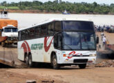 Paradiso 1150 sobre Volvo B10M da operadora Eucatur, de Cascavel (PR), após a travessia do rio Madeira, em dezembro de 2012, na rota Humaitá (AM)-Porto Velho (RO) (foto: Marcos Cabral Filho / onibusbrasil).