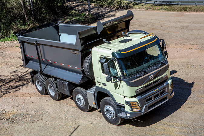 Caminhão Volvo FMX 500 8x4 2p (diesel) (e5) - 2021 - Campinas / SP